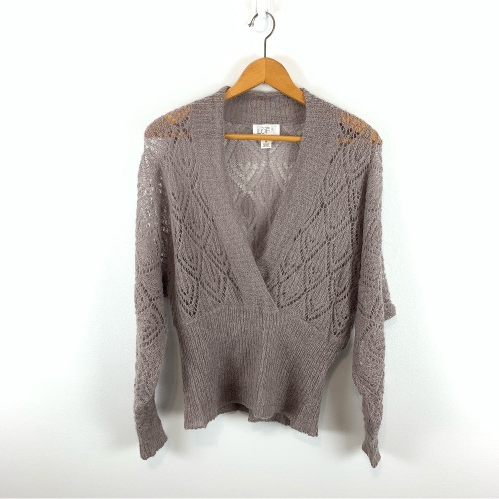 Ann Taylor Loft 2000s Style Open Knit Derp V Neck Sweater Size M